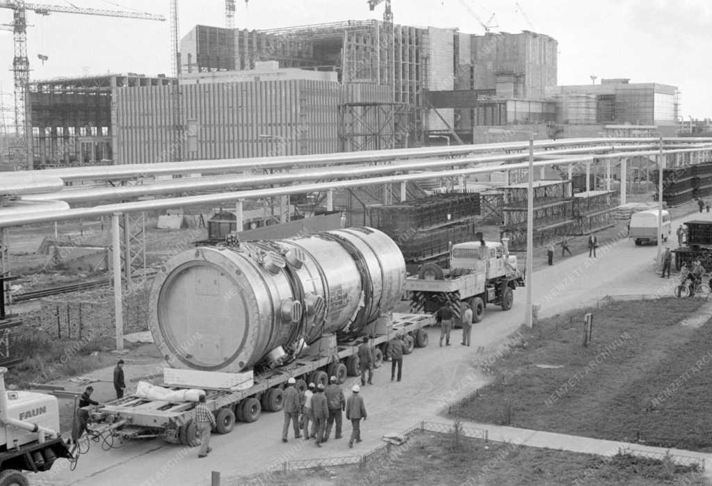 Energia - A Paksi Atomerőmű reaktortartálya
