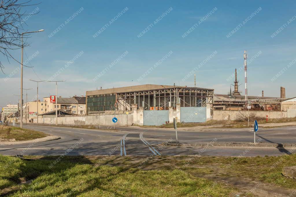 Épület - Budapest - Elhagyatott ipari terület 