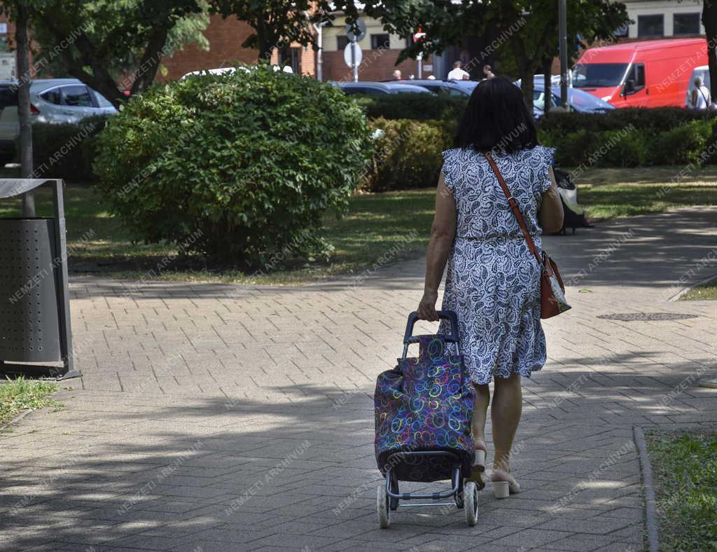 Életkép - Szombati bevásárlás