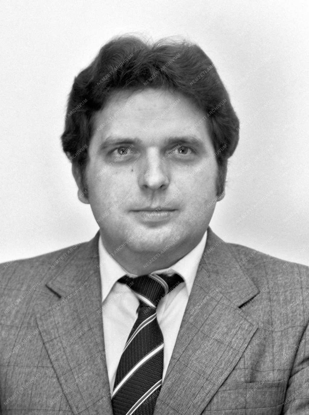Belpolitika - Parlamenti képviselők