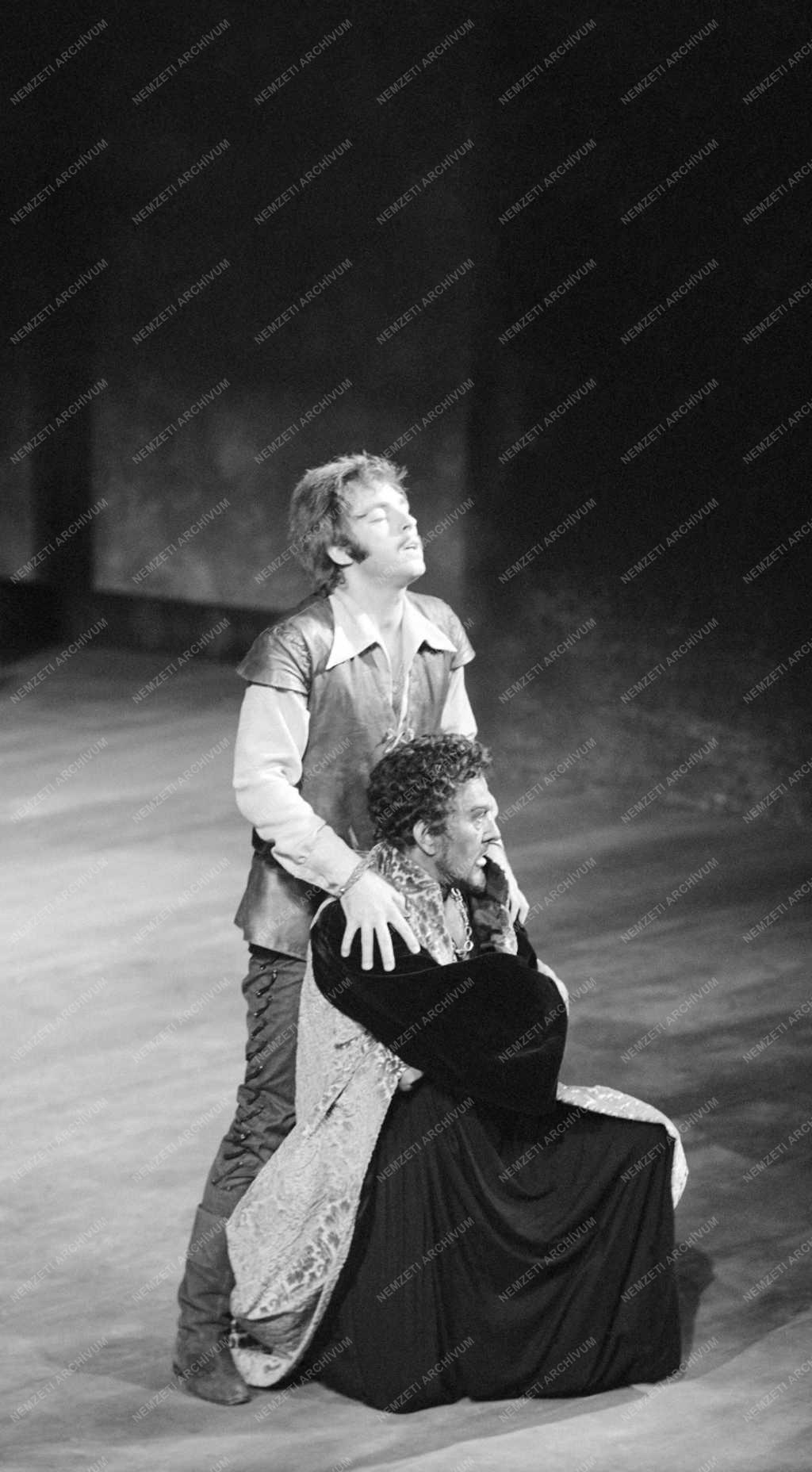 Kultúra - Színház - A Madách Színház szeptember 28-án bemutatja Shakespeare: Othello című drámáját, rendező Ádám Ottó