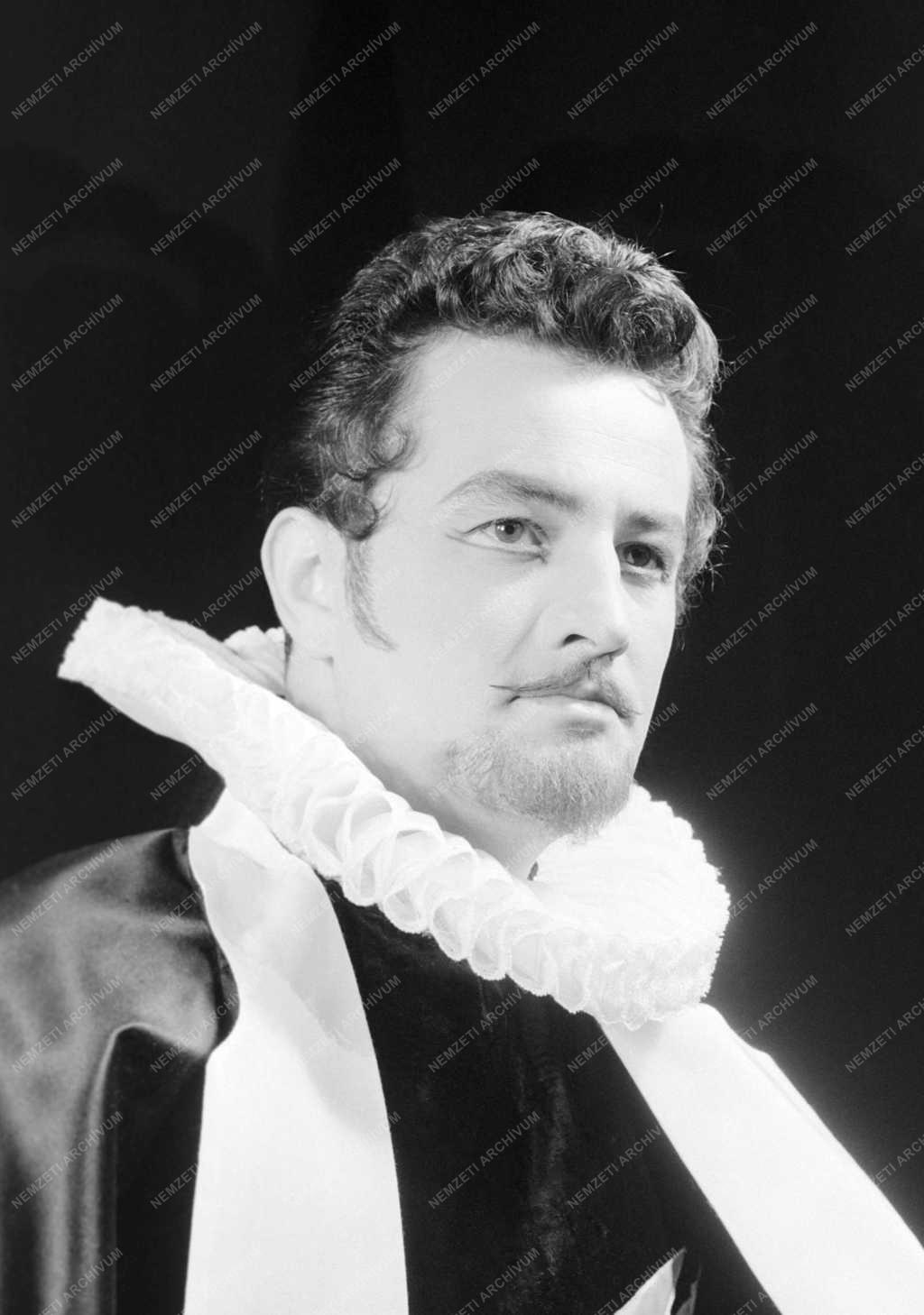 Kultúra - Színház - Augustín Moreto: Donna Diána