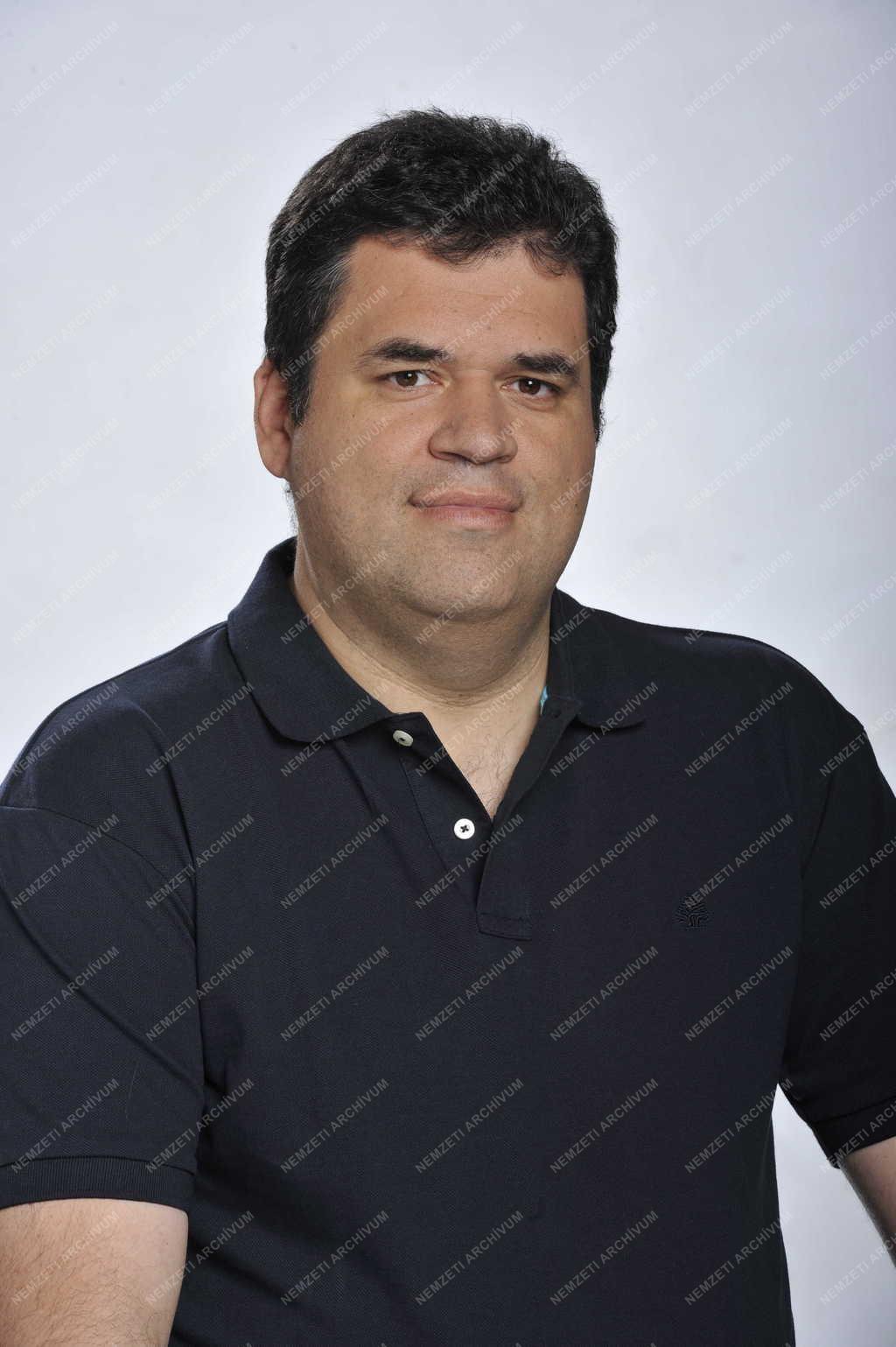 Sport - Televízió - Labdarúgó Eb - Lantos Gábor kommentátor