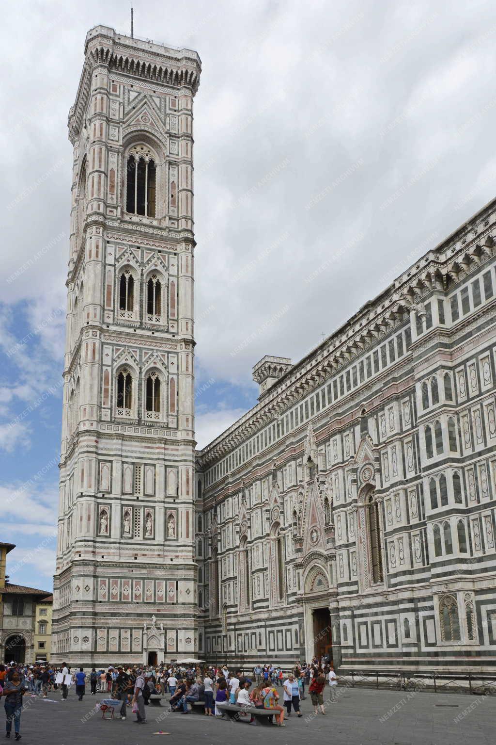 Egyházi épület - Firenze - A firenzei dóm és harangtornya