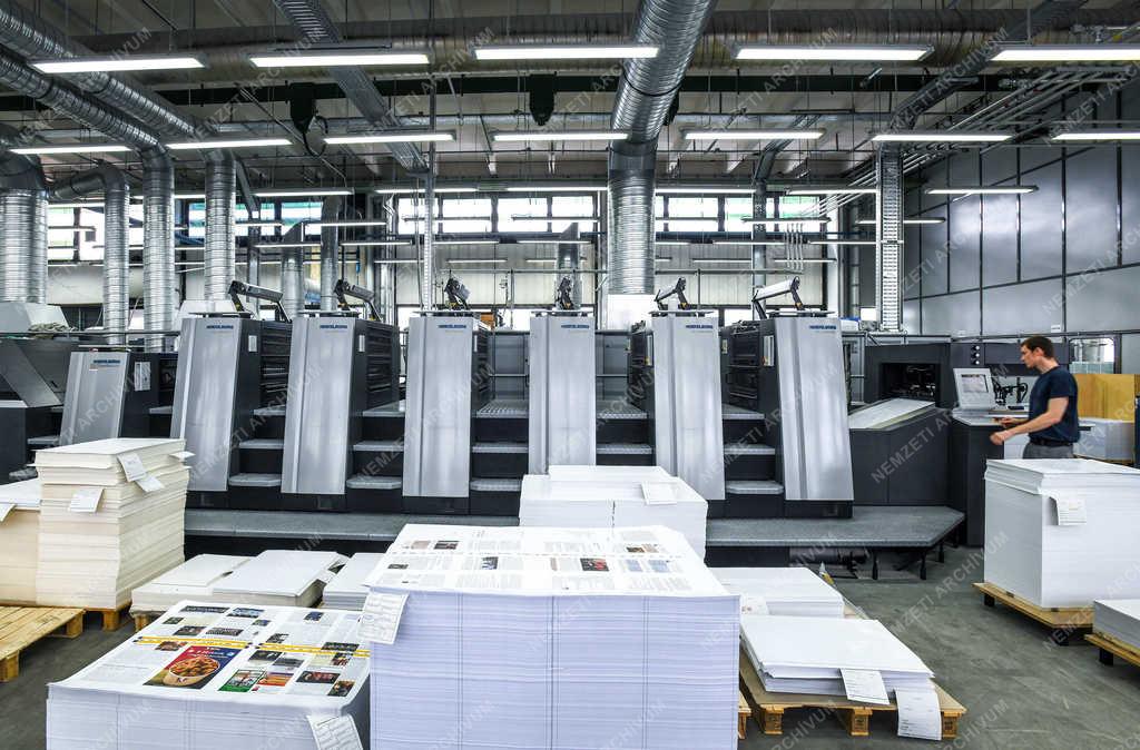 Oktatás - Debrecen - Tankönyv nyomtatás 