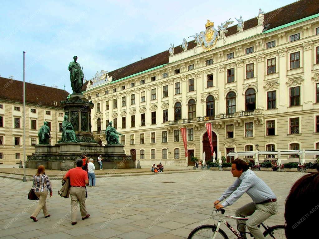 Táj, város - Ausztria - Bécs - Hofburg