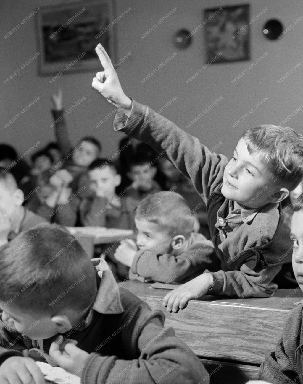 Ifjúságvédelem - Oktatás - Ady Endre Nevelőotthon