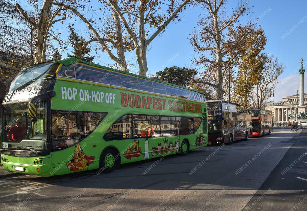 Közlekedés - Budapest - Városnéző buszok