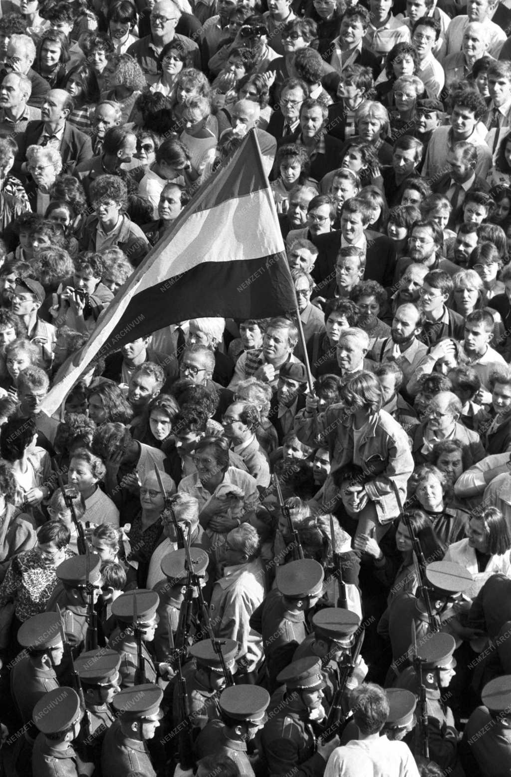 A harmadik Magyar Köztársaság kikiáltása