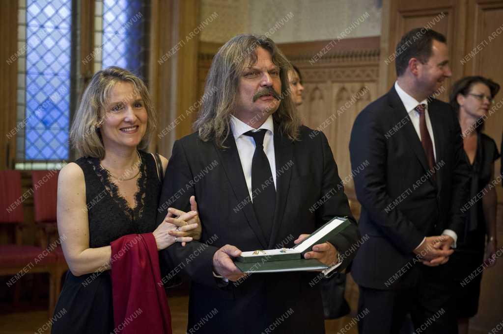 Állami kitüntetés Mándoki Lászlónak