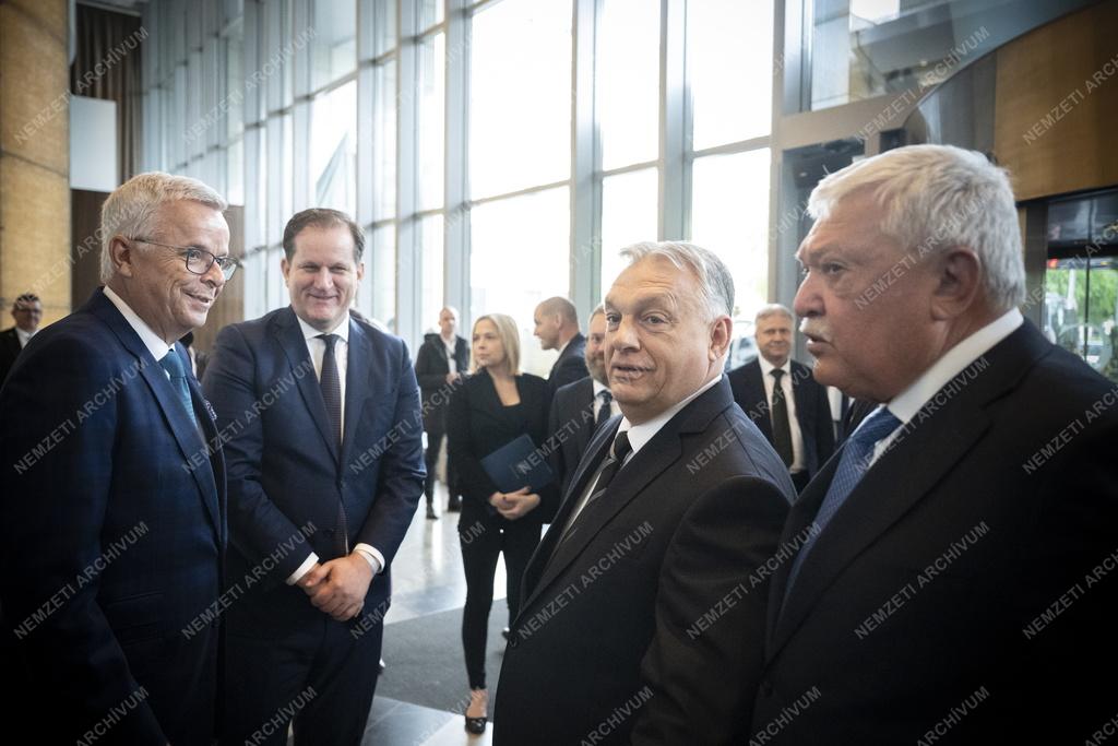 Orbán Viktor az OTP Bank Nyrt. rendes éves közgyűlésén 