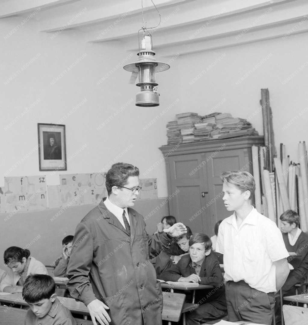 Oktatás - Tanyasi tanóra