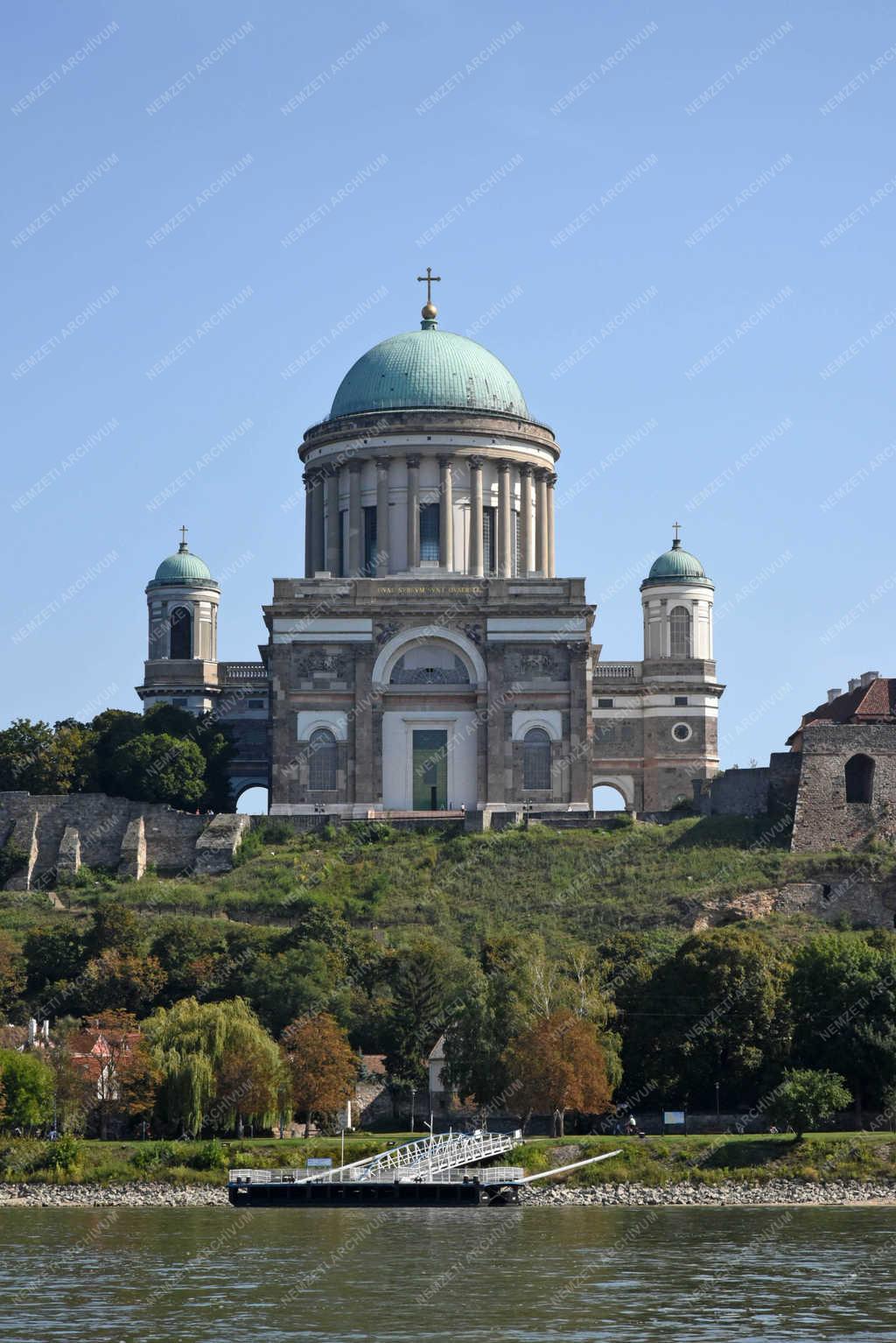 Városkép - Esztergom - A Bazilika 