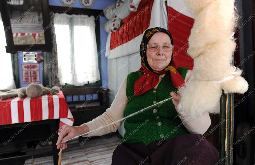 Portré - Magyarókereke - Máté Erzsébet  kézműves