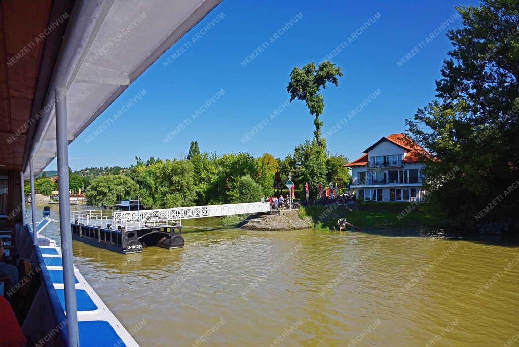 Tájkép - Verőce - MAHART PassNave hajókikötő