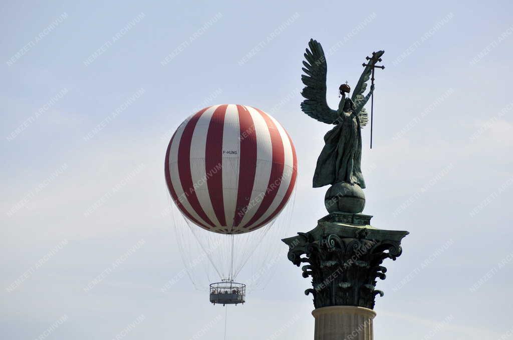 Idegenforgalom - Budapest - Ballon kilátó a Városligetben