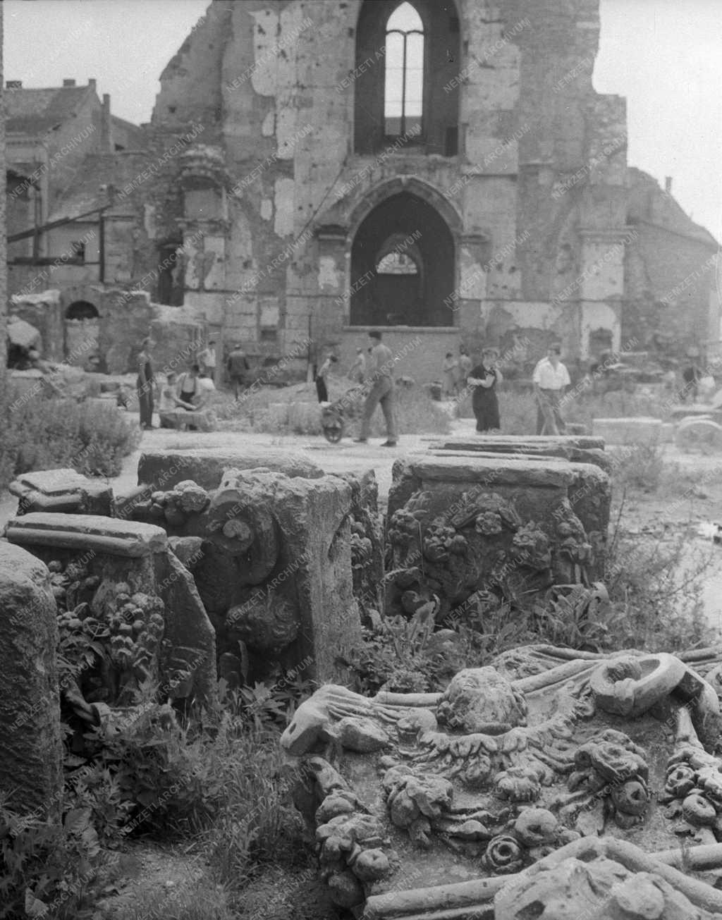 Tudomány - Régészet - Ásatások a budai várban