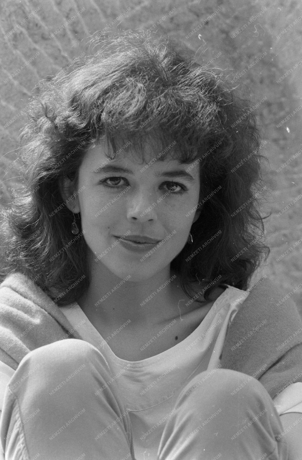 Kultúra - Tóth Enikő színművész