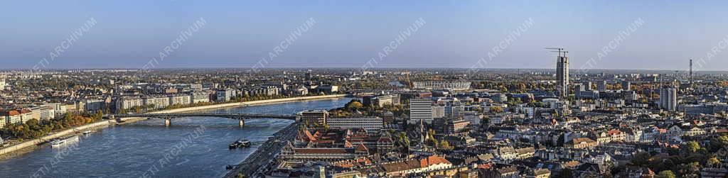 Városkép - Budapest - Látkép a Gellért-hegyről