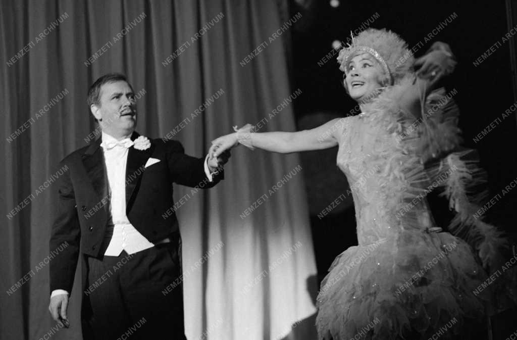 Kultúra - Színház - Molnár Ferenc-Hidas Frigyes: Riviera