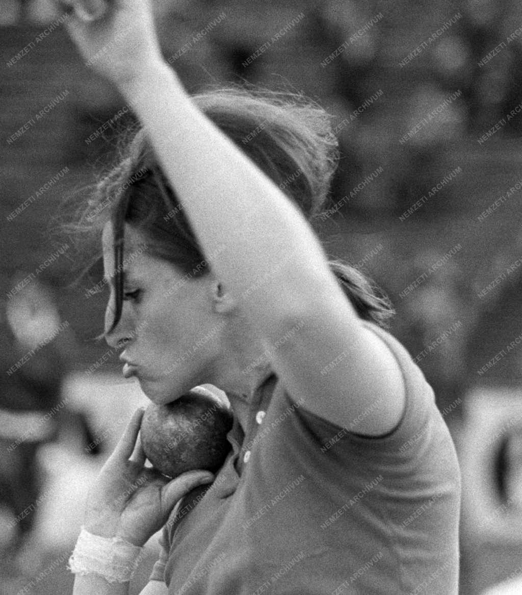 Sport - Atlétika - X. Belügyi Spartakiád