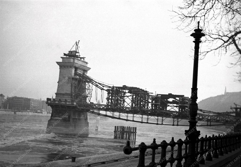 Építőipar - A Lánchíd újjáépítése