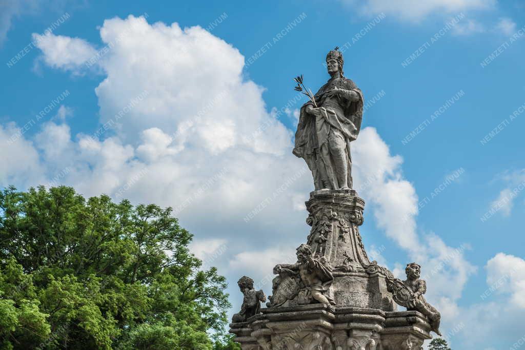 Városkép - Zirc - Szent Imre szobor