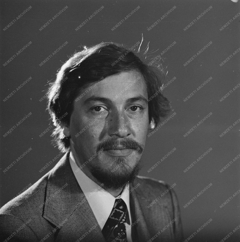 Kultúra - Várday Zoltán színművész