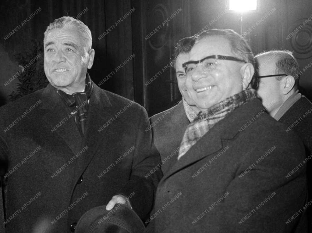 Külkapcsolat - Ion Gheorghe Maurer román miniszterelnök Magyarországon 