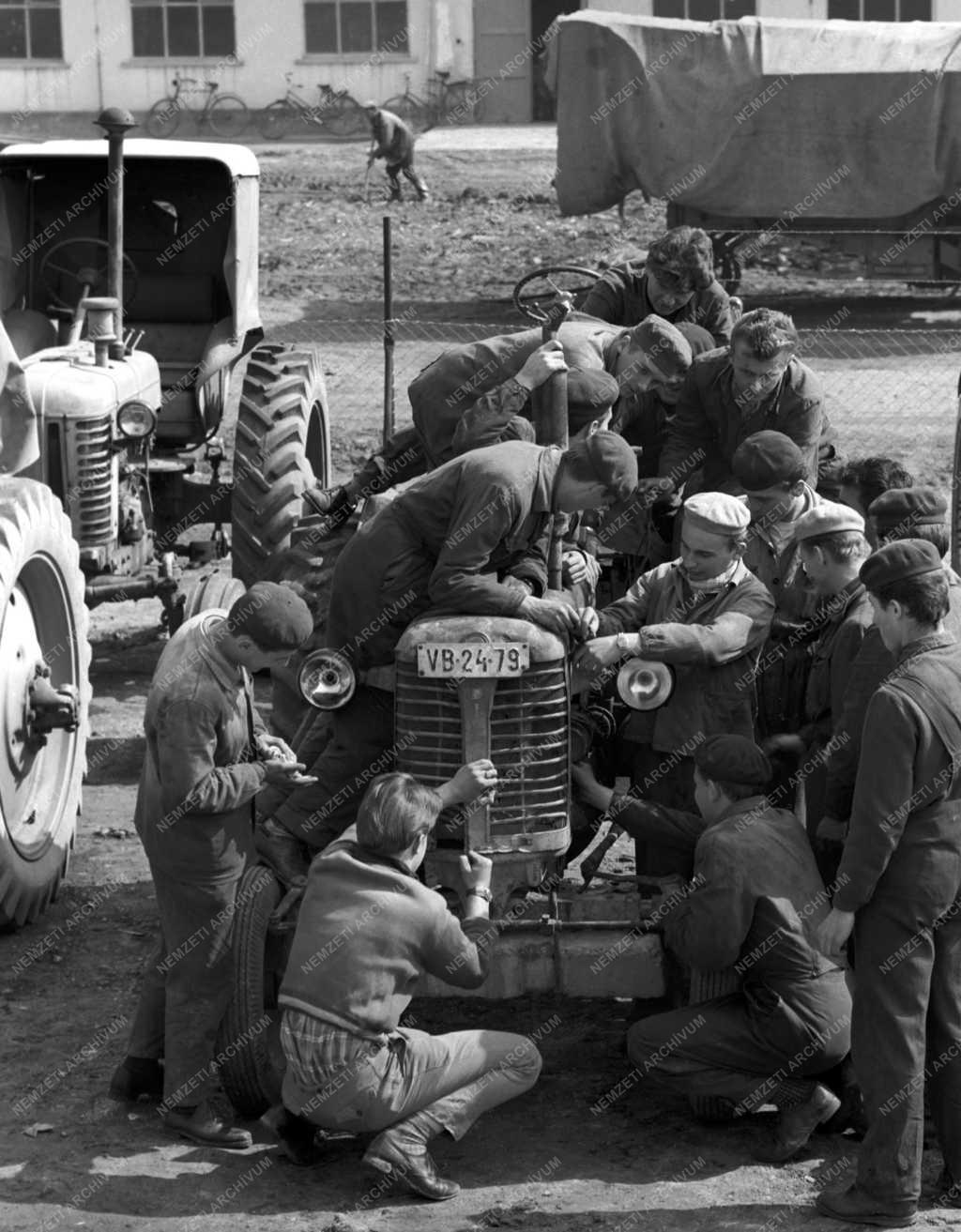 Oktatás - Körmendi Felsőfokú Mezőgazdasági Technikum