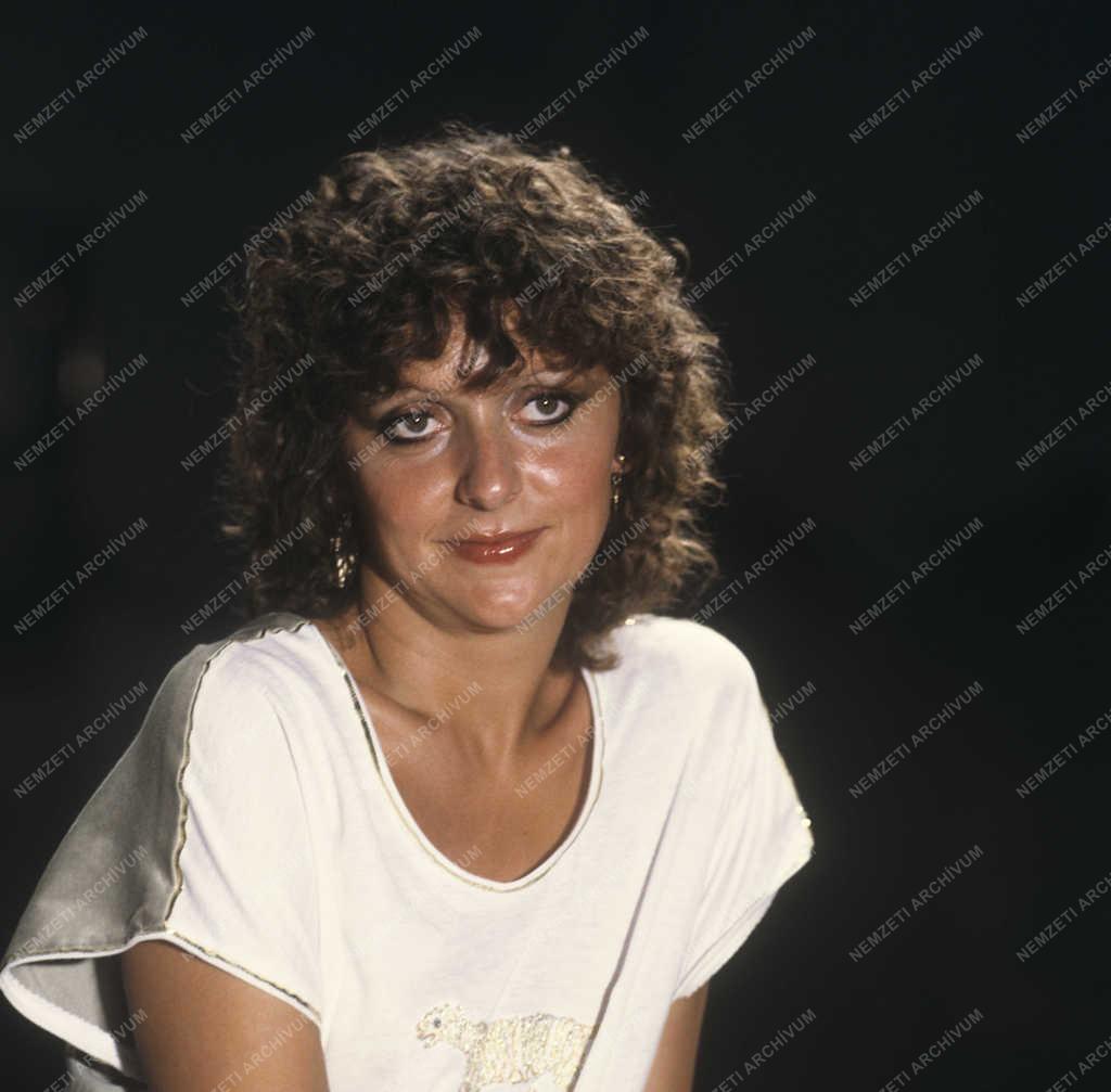 Kultúra - Molnár Zsuzsa színésznő