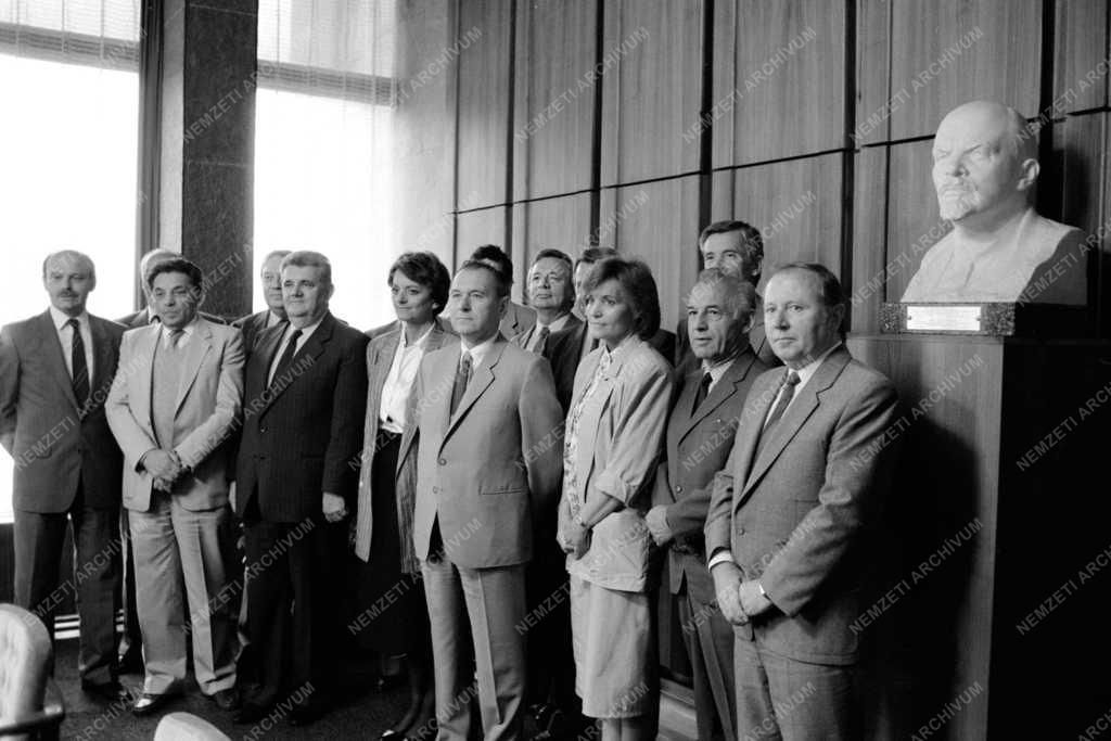 Belpolitika - Az MSZMP Politikai Bizottságának ülése