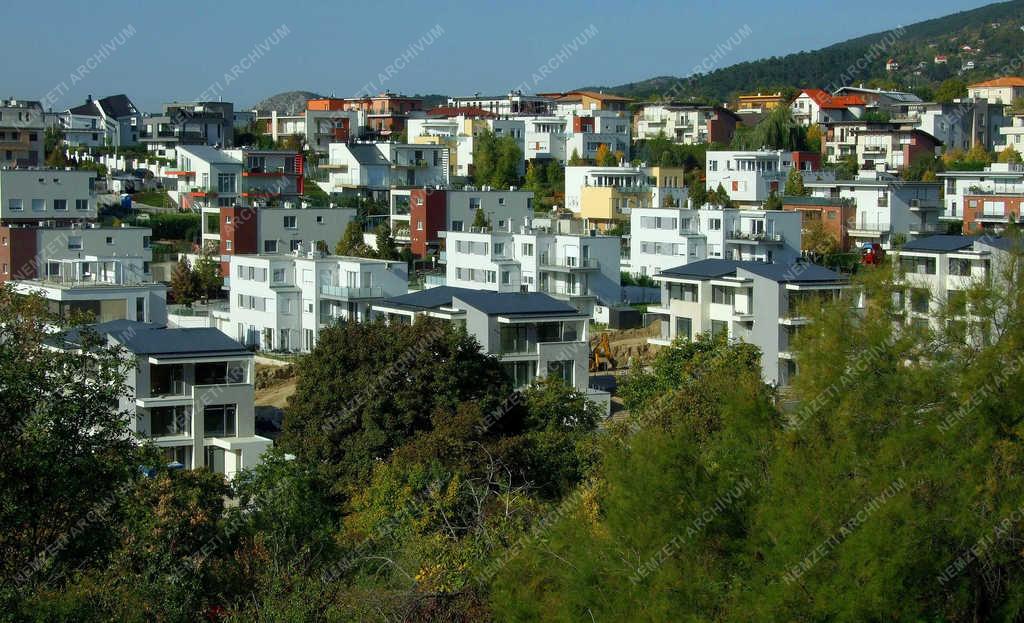 Építőipar - Budapest - Lakásépítési hullám Madárhegyen