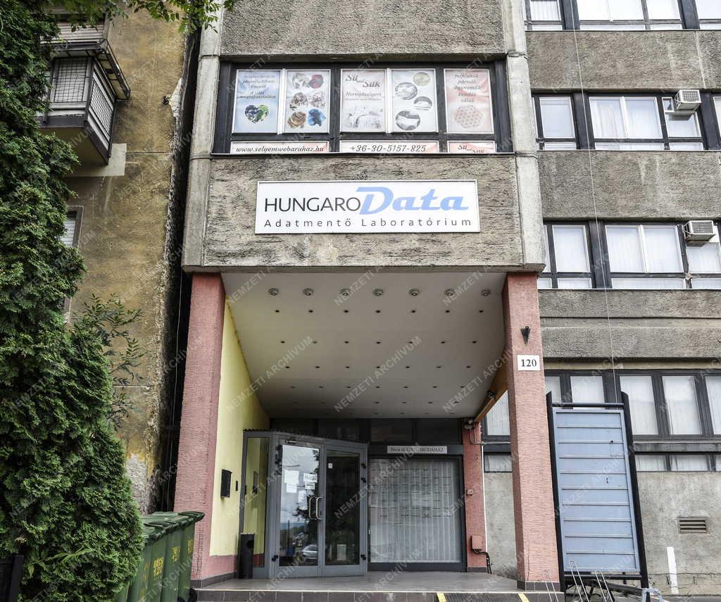 Informatika - Hungarodata Adatmentő Laboratórium