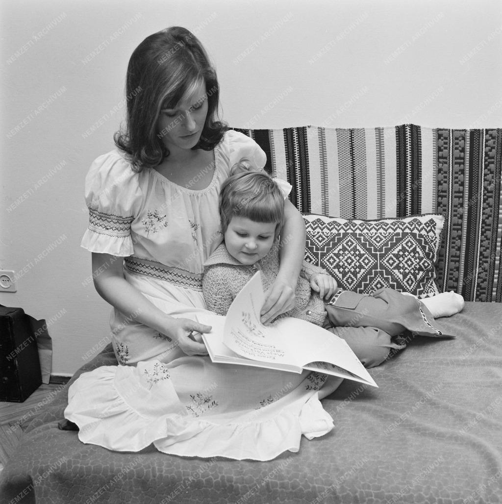 Kultúra - Sunyovszky Szilvia színművész