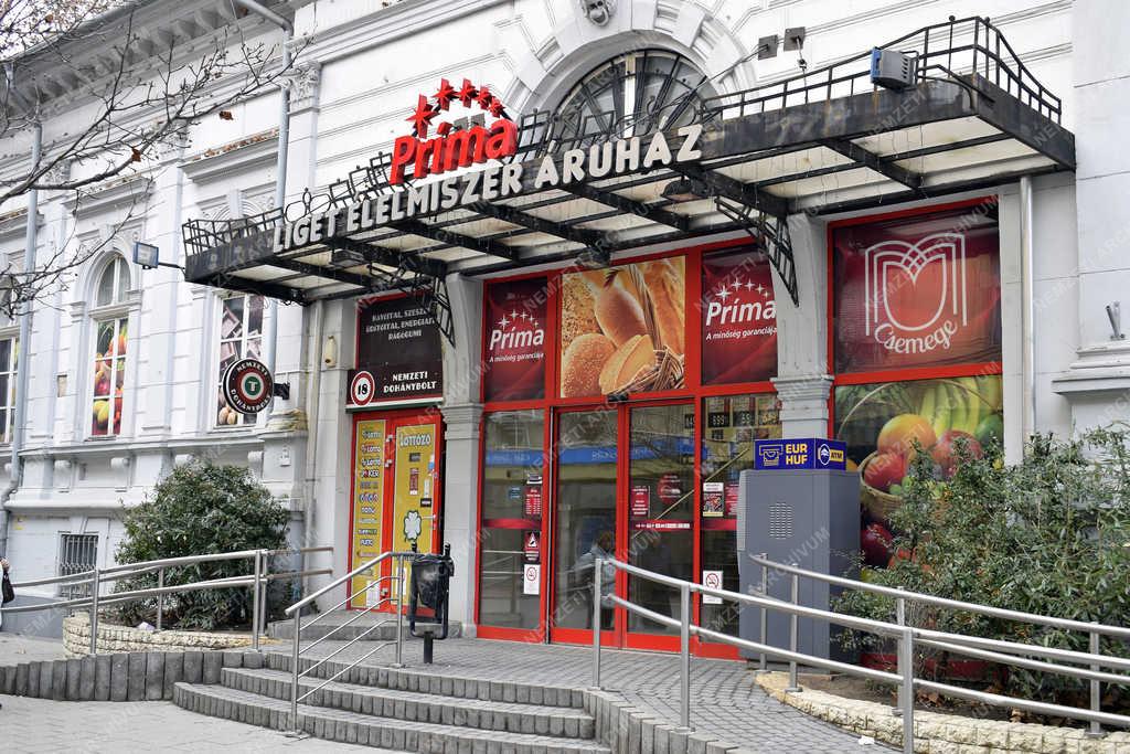 Kereskedelem - Budapest - Prima élelmiszer-áruház Kőbányán