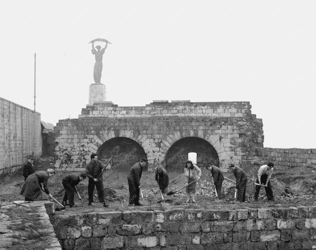 Kultúra - Restaurálás - A Citadella felújításának megkezdése