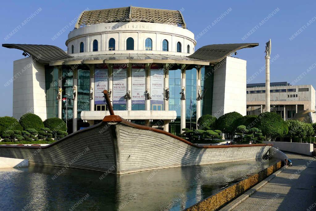 Kultúra - Budapest - A Nemzeti Színház 