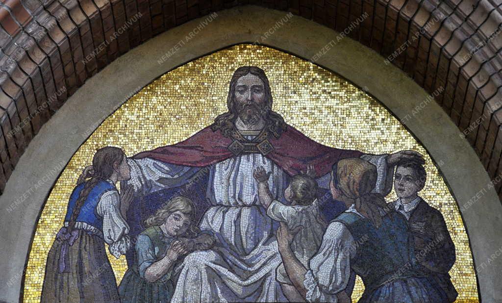Egyház - Budapet - Renoválják a fasori evangélikus templomot