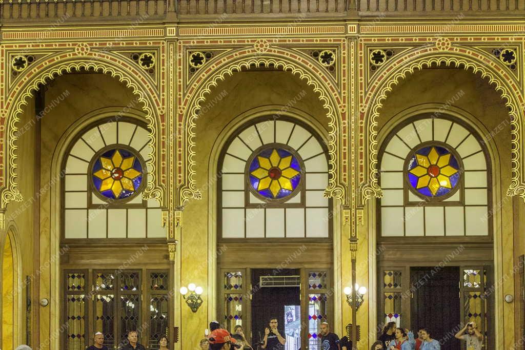 Egyházi épület - Budapest - A Dohány utcai zsinagóga 