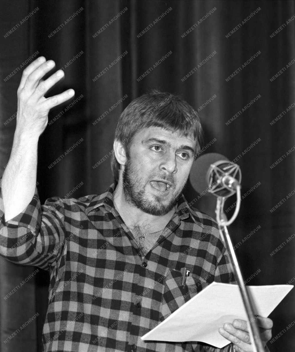 Média - Rádiókabaré felvétel - Nagy Bandó András