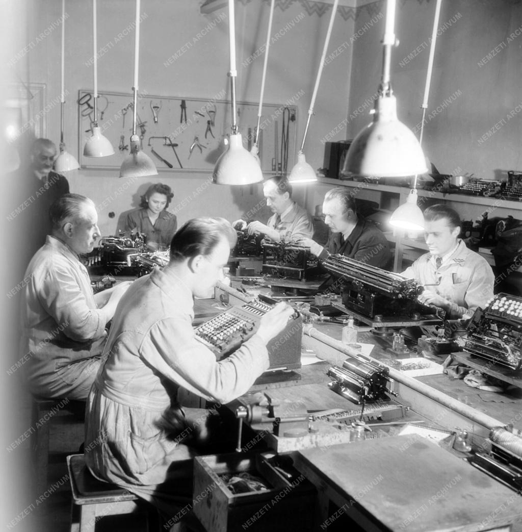 Ipar - Goy és Kovalszky irodagép üzeme