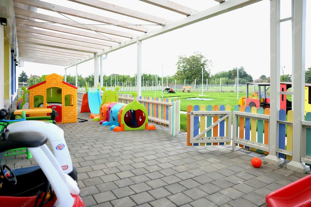 A Pünkösdi Gyermekvédelmi Szolgálat Nevelőszülői Hálózat új bölcsődéjének átadása