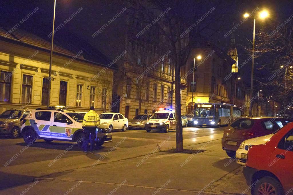 Katasztrófavédelem - Budapest - Életmentés Kőbányán