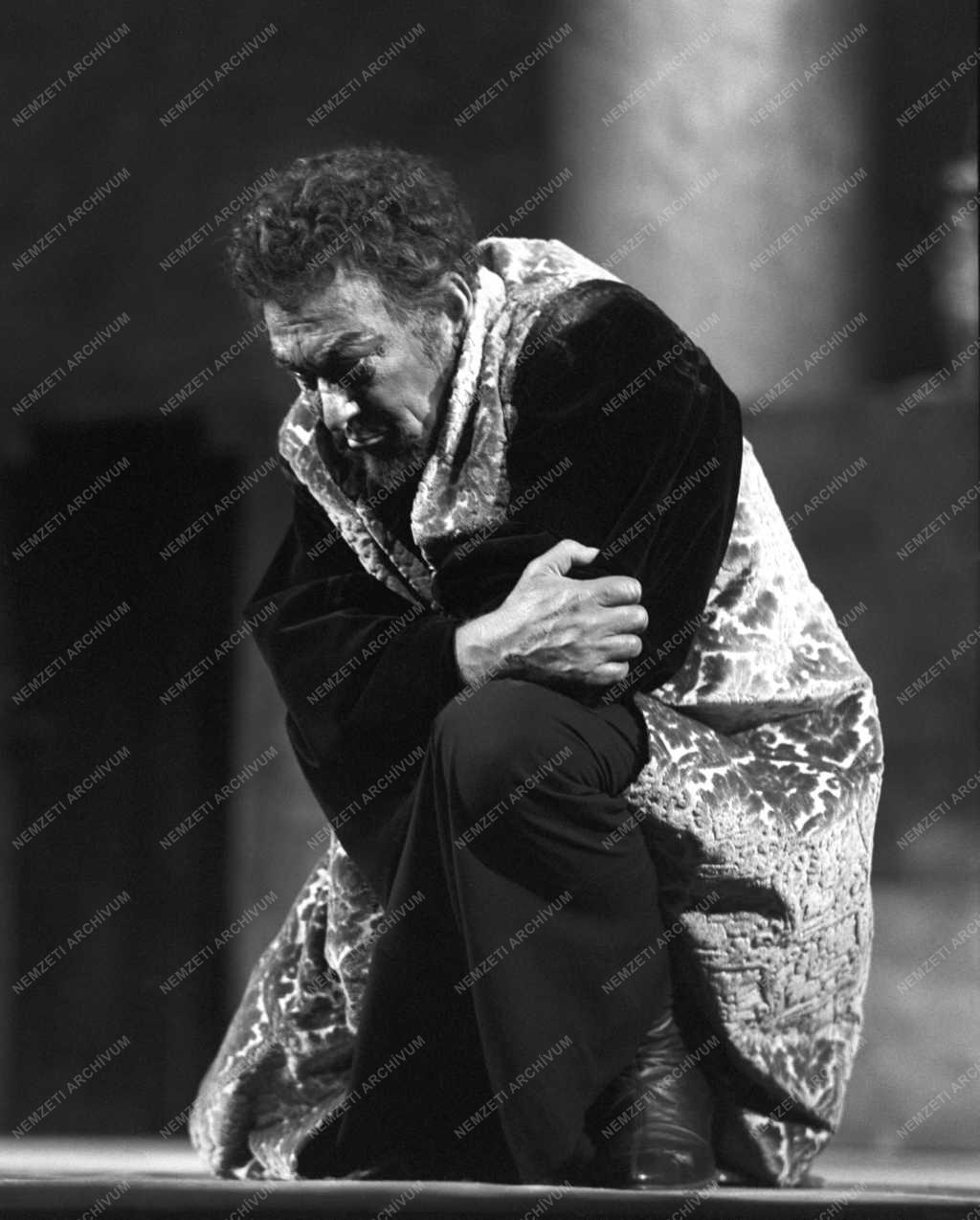Kultúra - Színház - A Madách Színház szeptember 28-án bemutatja Shakespeare: Othello című drámáját, rendező Ádám Ottó