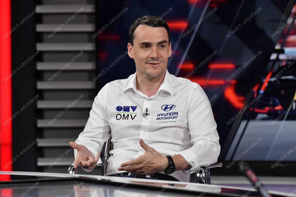 Sajtó - Televízió - Michelisz Norbert autóversenyző, Forma-1 szakkommentátor