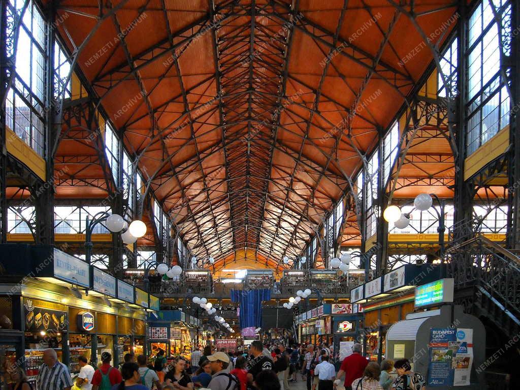 Kereskedelem - Budapest -  A Fővám téri Nagycsarnok