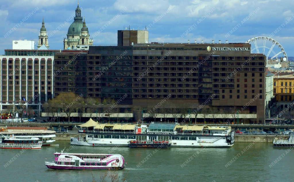 Városkép - Budapest - Duna-parti szállodák