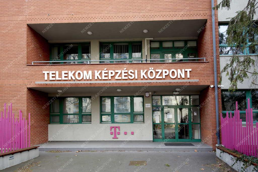 Távközlés - Oktatás - Telekom Képzési Központ