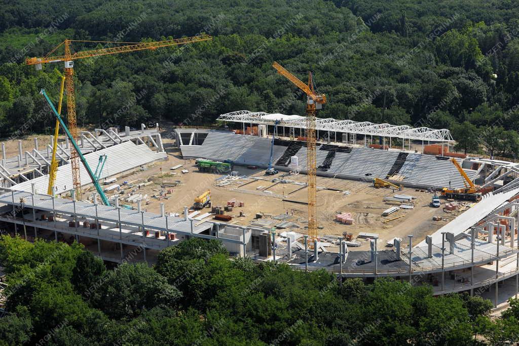 Sportlétesítmény - Debrecen - Épül az új stadion Debrecenben